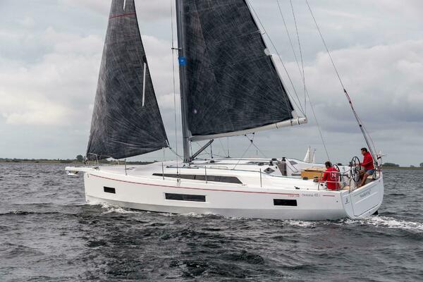 Beneteau Oceanis 40.1 FIRST LINE