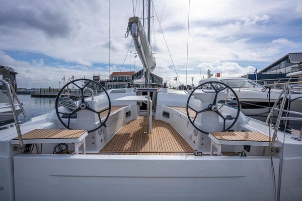 37ft Beneteau Yacht For Sale