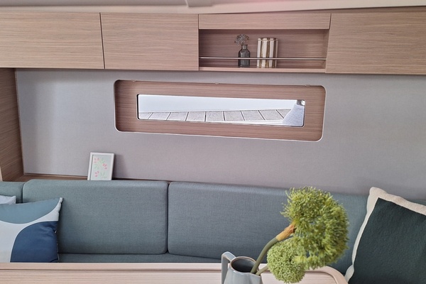 37ft Beneteau Yacht For Sale