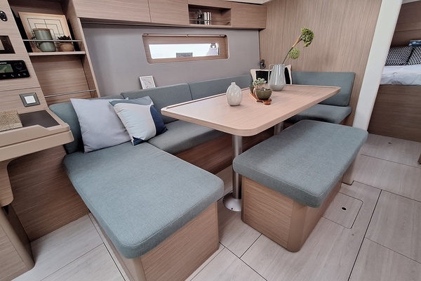 37ft Beneteau Yacht For Sale