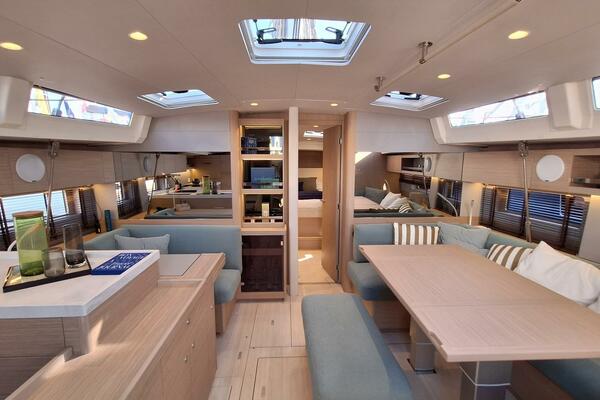 Beneteau Oceanis 52 FIRST LINE