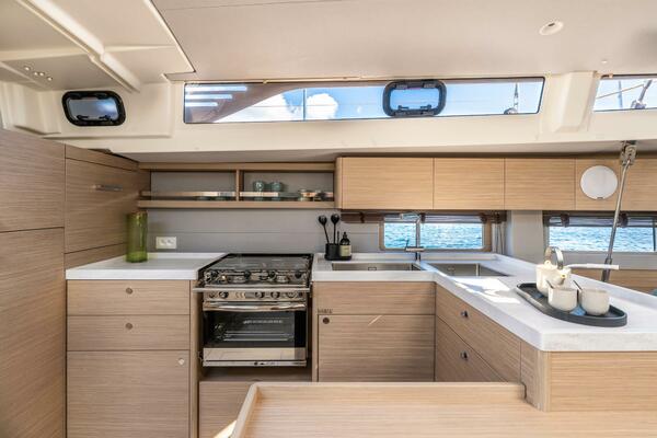 Beneteau Oceanis 52 FIRST LINE