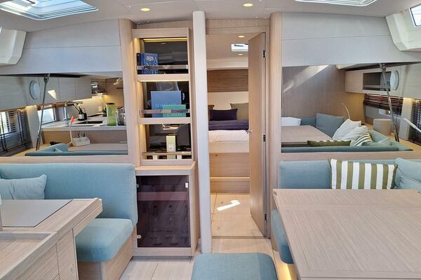 Beneteau Oceanis 52 FIRST LINE