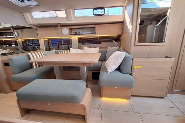 Beneteau Oceanis 52 FIRST LINE