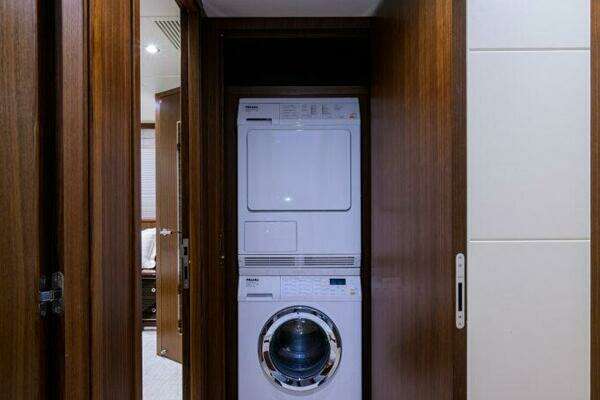 Ocean Alexander 100 Motor Yacht Yacht For Sale