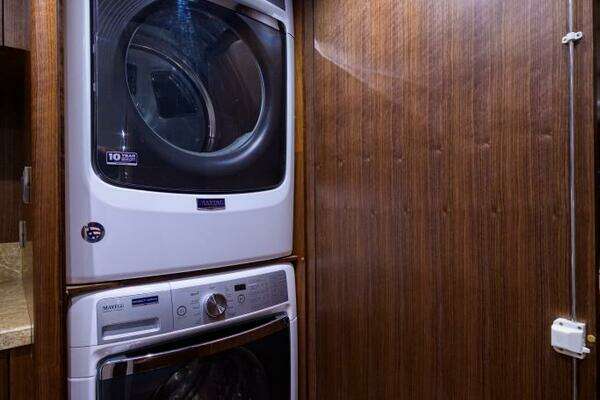 Ocean Alexander 100 Motor Yacht Yacht For Sale