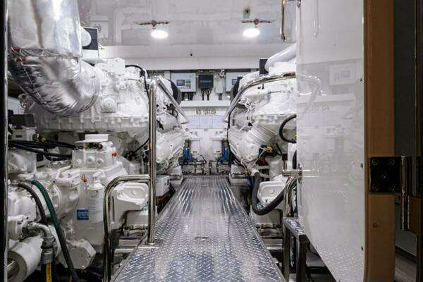 Ocean Alexander 100 Motor Yacht Yacht For Sale