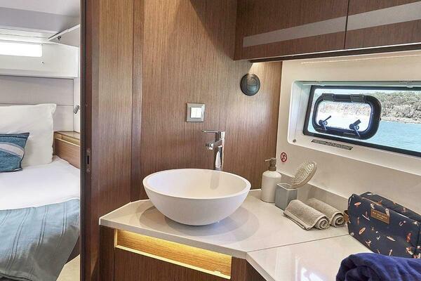 Antares 12 Coupe Interior 5