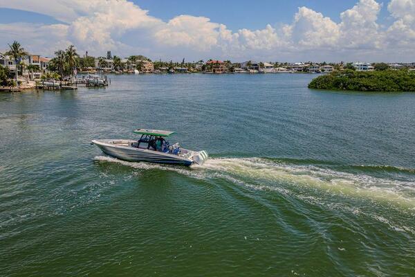 34ft Fountain Yacht For Sale