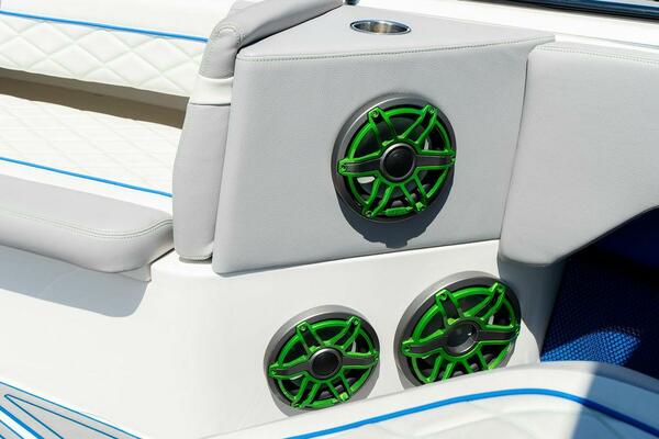 34ft Fountain Yacht For Sale