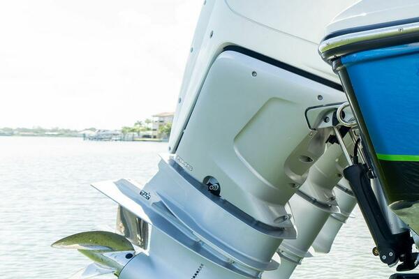 34ft Fountain Yacht For Sale