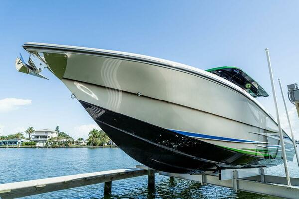 34ft Fountain Yacht For Sale