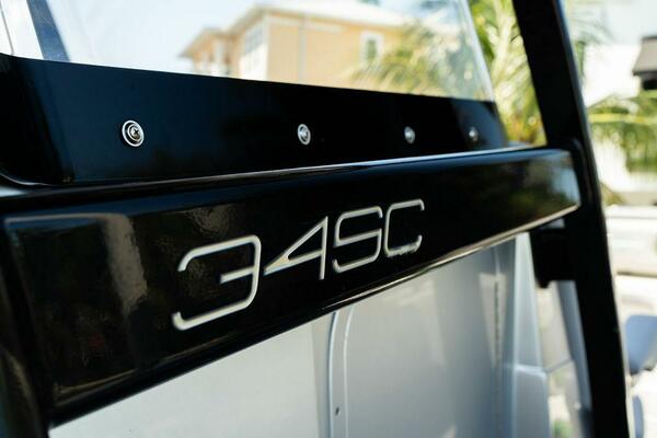 34ft Fountain Yacht For Sale