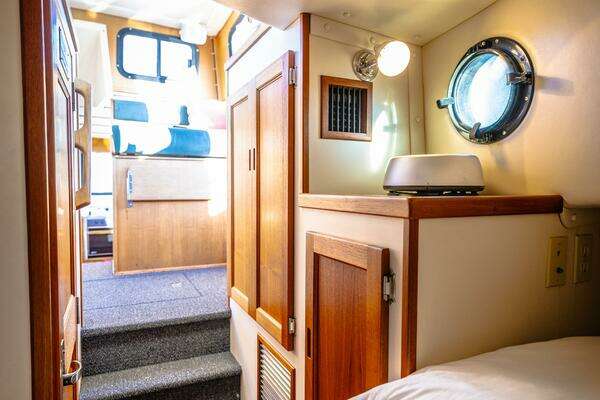 Nordic Tugs 32 Yacht For Sale