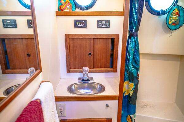 Nordic Tugs 32 Yacht For Sale