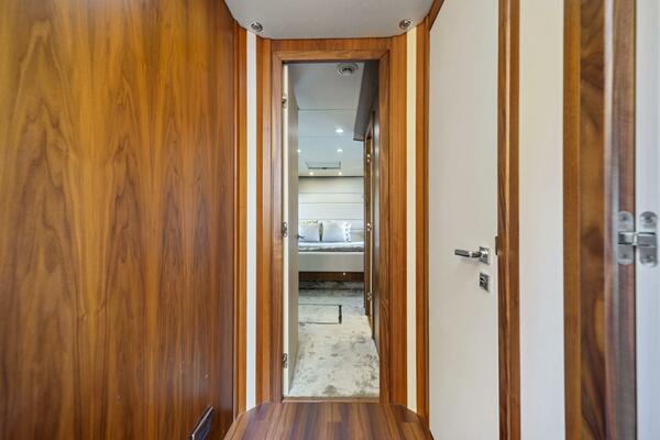 84ft Sunseeker Yacht For Sale