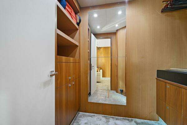 Sunseeker Predator 84 Yacht For Sale