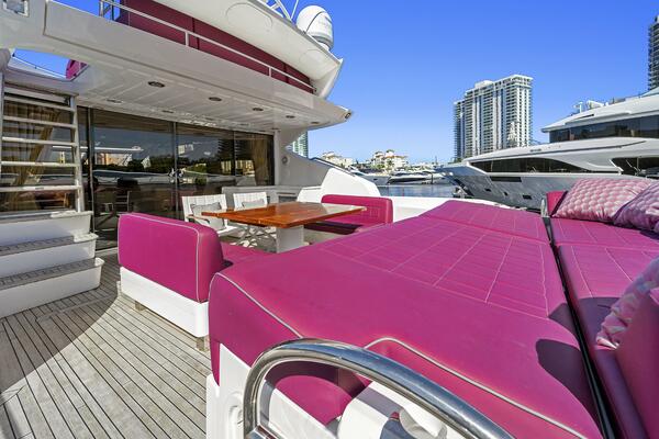 84ft Sunseeker Yacht For Sale
