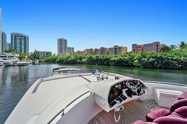 84ft Sunseeker Yacht For Sale