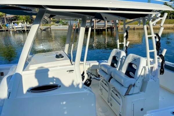 31ft Cobia Yacht For Sale