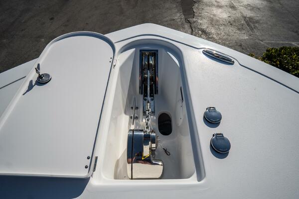 320 CC Adventure 32ft Tidewater Yacht For Sale
