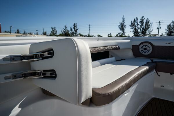 320 CC Adventure 32ft Tidewater Yacht For Sale