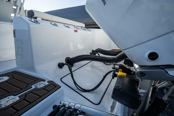 320 CC Adventure 32ft Tidewater Yacht For Sale