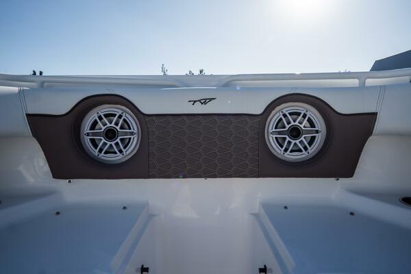 320 CC Adventure 32ft Tidewater Yacht For Sale