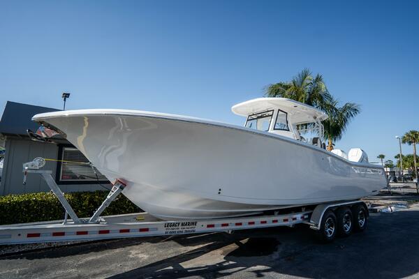 320 CC Adventure 32ft Tidewater Yacht For Sale