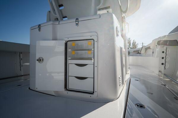 320 CC Adventure 32ft Tidewater Yacht For Sale