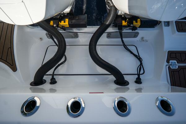 320 CC Adventure 32ft Tidewater Yacht For Sale