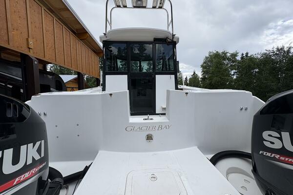 27ft Glacier Bay Yacht For Sale