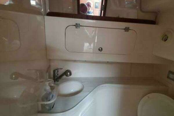 Grady-White 330 Express Yacht For Sale