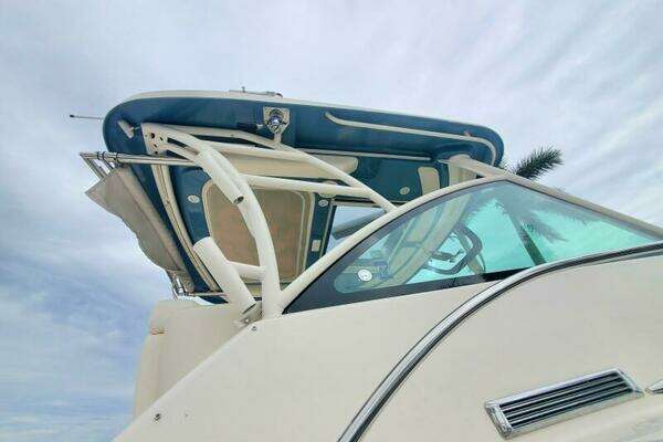 Grady-White 330 Express Yacht For Sale