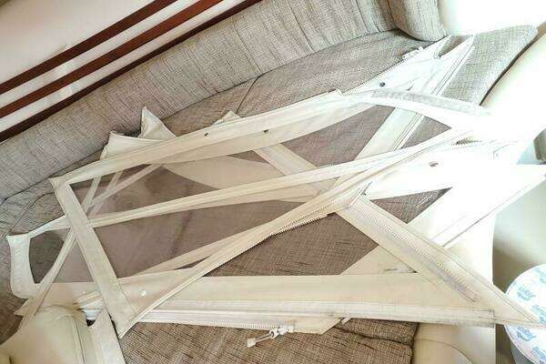 Grady-White 330 Express Yacht For Sale