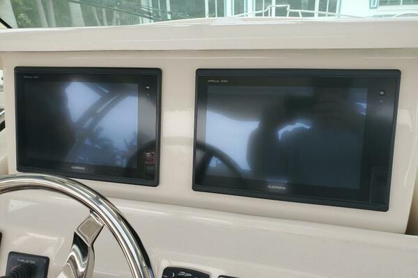 Rising Sun 33ft Grady White Yacht For Sale