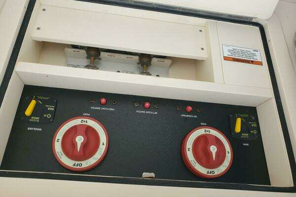 Grady-White 330 Express Yacht For Sale