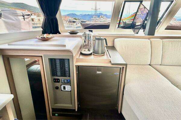 Fountaine Pajot Isla 40 Yacht For Sale