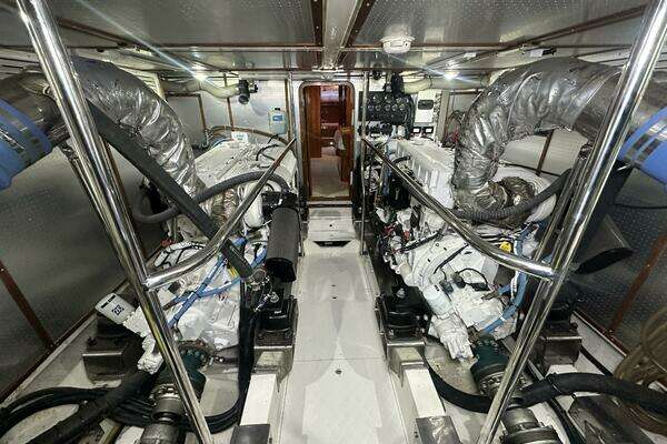 Custom High Star 58 Yacht For Sale