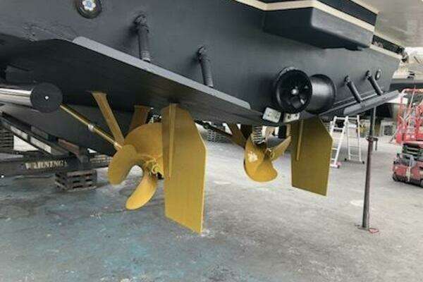 Custom High Star 58 Yacht For Sale