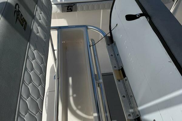 25 LS 25ft Carolina Skiff Yacht For Sale