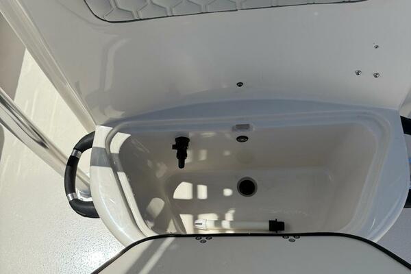 25 LS 25ft Carolina Skiff Yacht For Sale