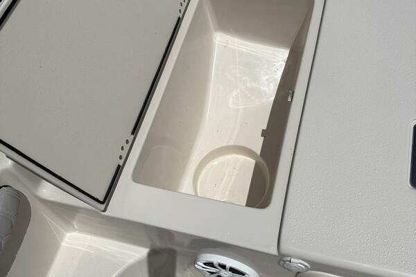 25 LS 25ft Carolina Skiff Yacht For Sale