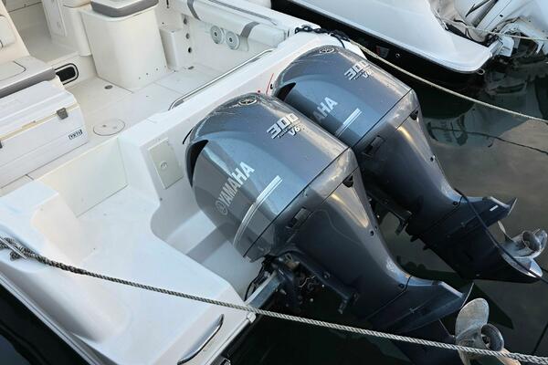 Deya Vu 27ft Wellcraft Yacht For Sale