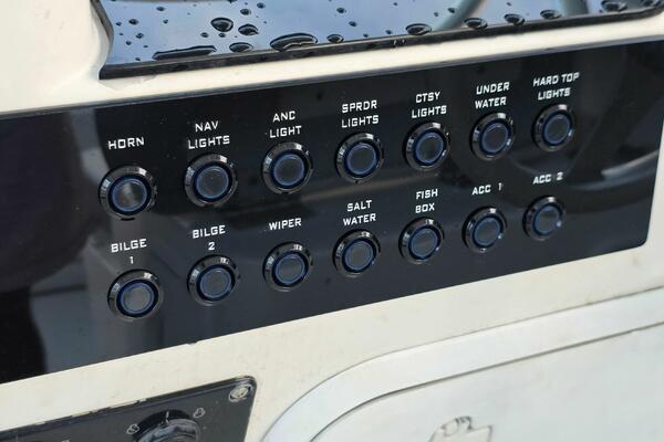 Deya Vu 27ft Wellcraft Yacht For Sale