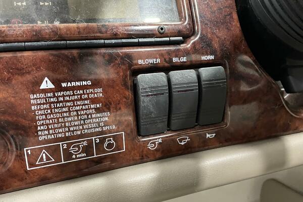 22ft Four Winns Yacht For Sale