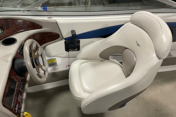 22ft Four Winns Yacht For Sale