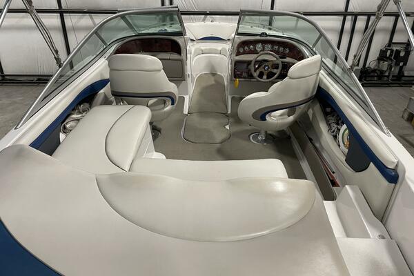 22ft Four Winns Yacht For Sale