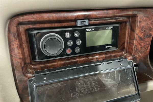 22ft Four Winns Yacht For Sale