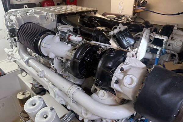 Cabo 45 EMMA - Engine Room